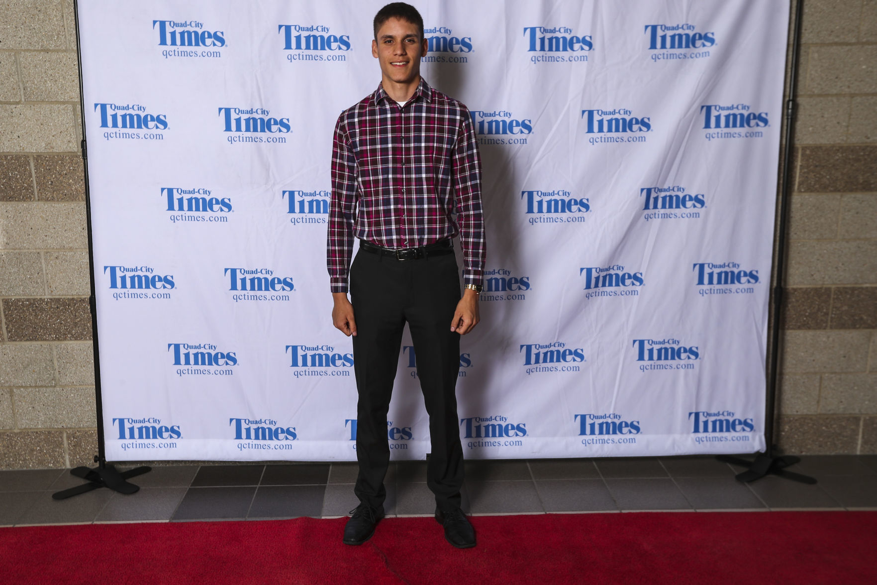 051518-salute-to-academics-red-carpet-005